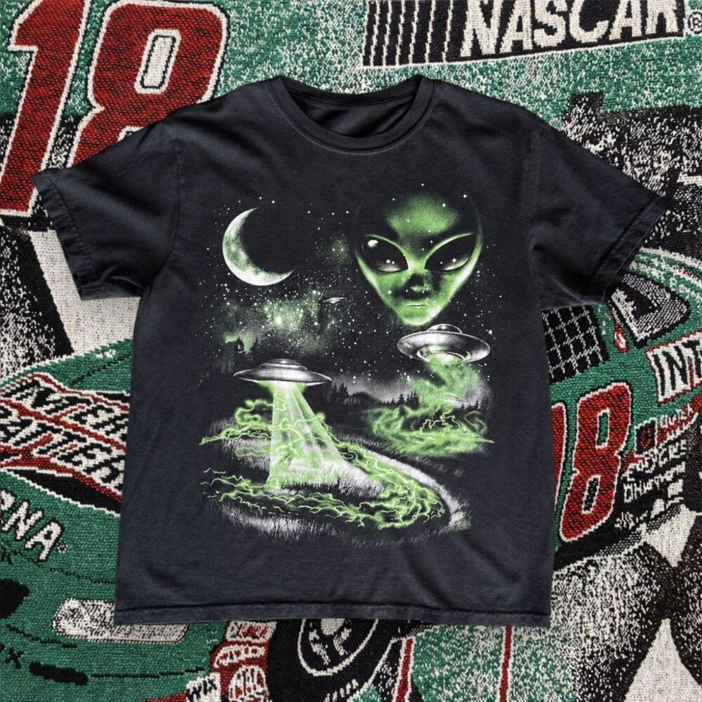 Alien Ufo Graphic Tee Black Unisex